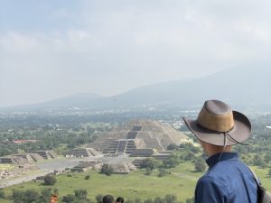 Mexico_Teotihucuan pyramids in Mexico City2